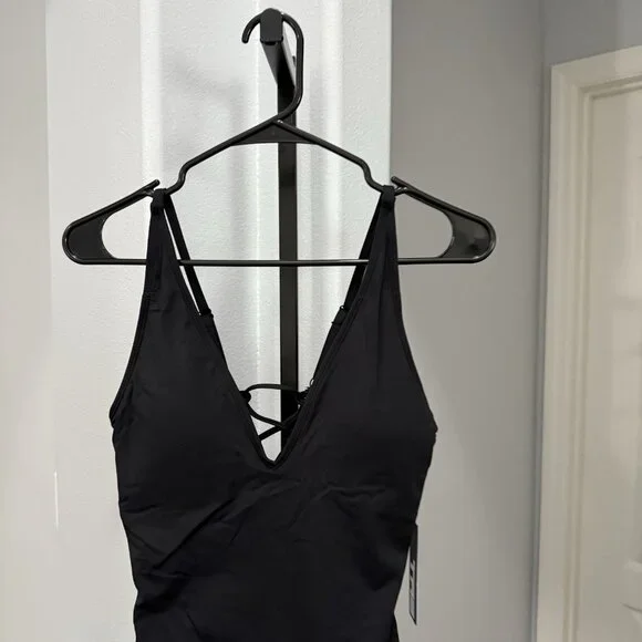TA3 Swimwear Plungey Black One Piece Regular / Long LARGE BRAND NEW $178 MSRP - Picture 3 of 7